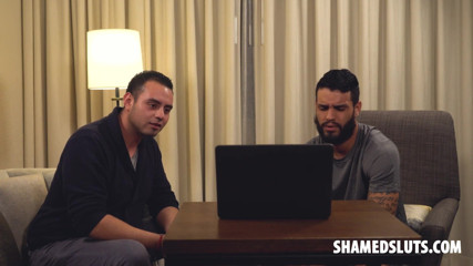 Shamed Sluts: Shamed Sluts - Ashley Adams - isteri curang piala terdedah