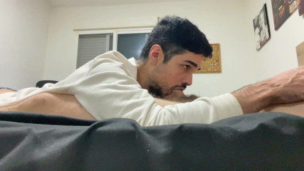 Nenesgaymers: Far sborrare il mio compagno di stanza dopo un pompino