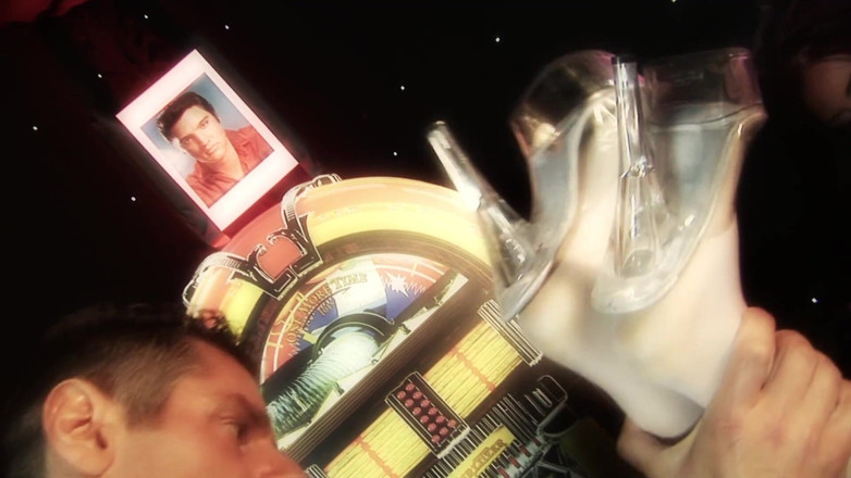 Miami Reality: Perempuan jalang liar bertetek besar pesta seks kumpulan tegar