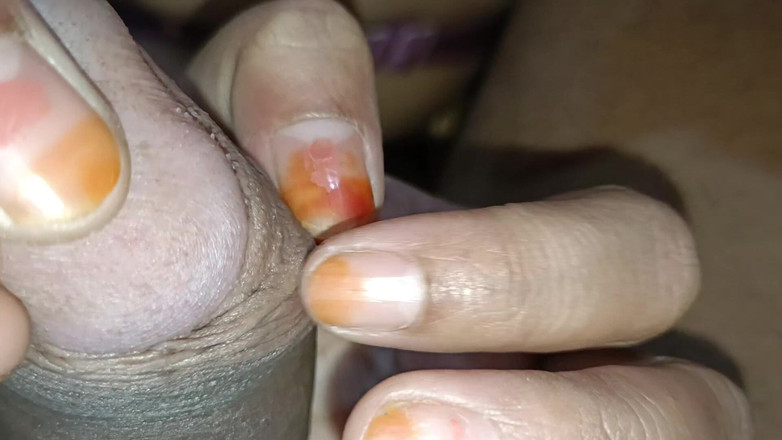 Catchybusty: Desi la Bhabhi non può controllarsi
