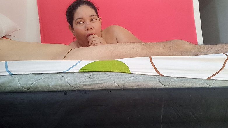 Valkyrie and Luigy Couple: Iubită adânc în gât, latina frumoasă