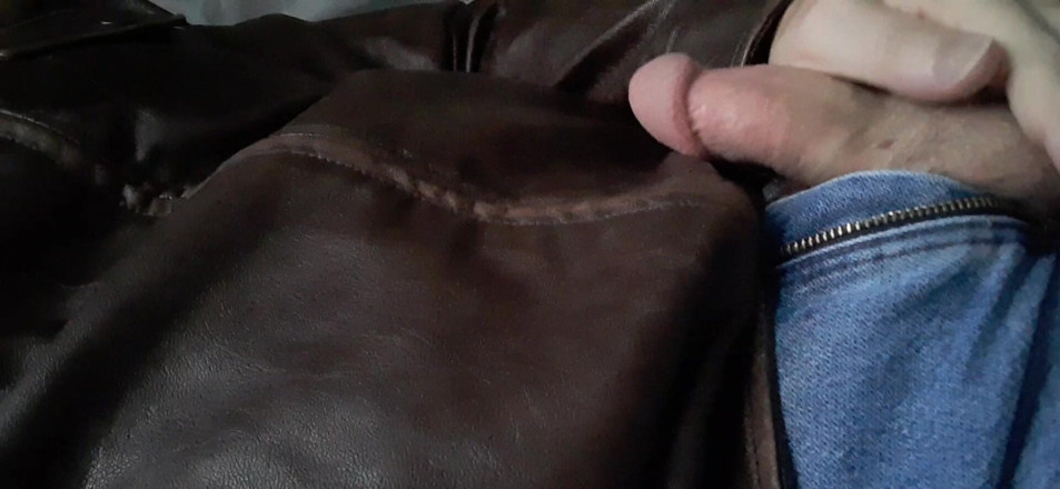 Rusty Sunnybrook: Gooning in leder und jeans