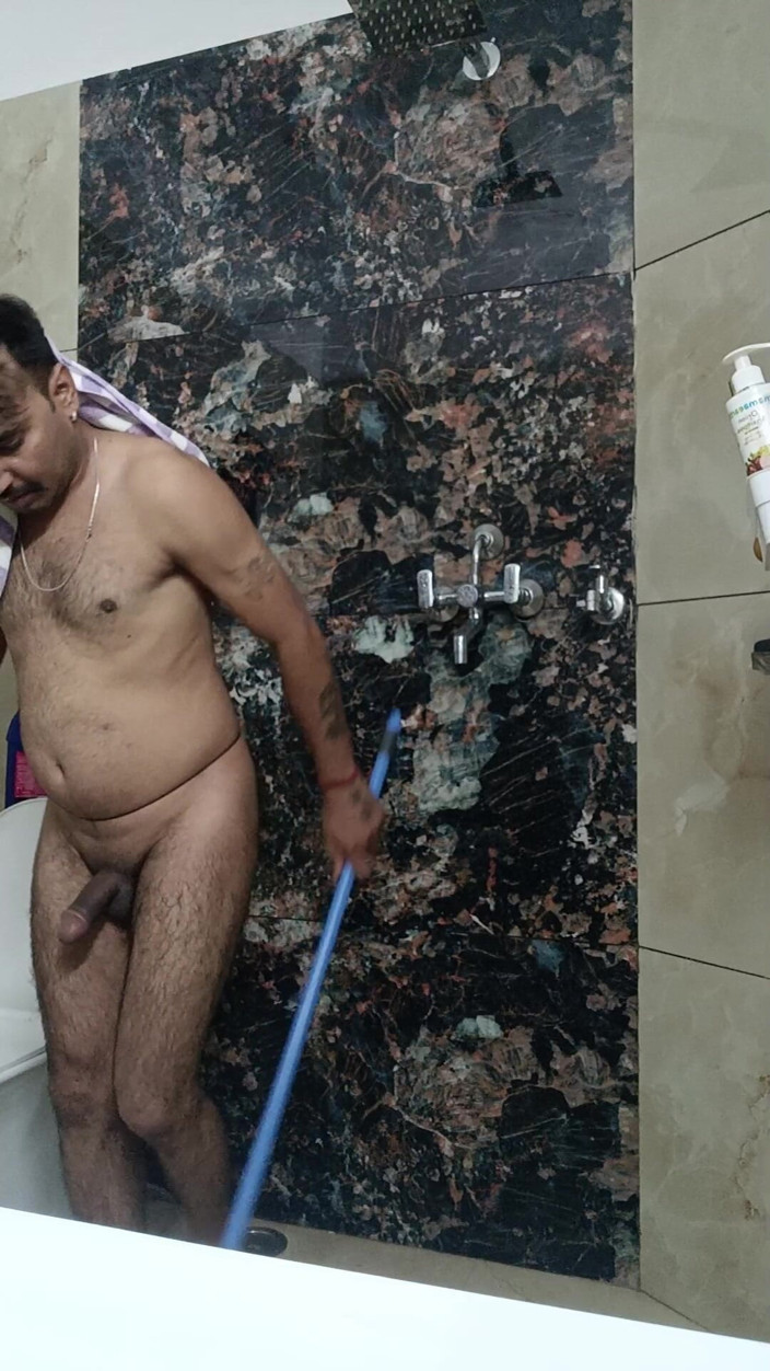 Rajasthani-old-lover: Indian Desi Man ciesz się prysznicem i pokazem mistrzowskim z...