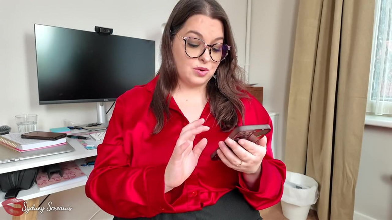 Sydney screams fetish: Boss's rülpsbestrafung - Dein chef, Gassy BBW sydney schreit, hat eine...