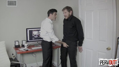 ManUpFilms: Tertangkap melancap di tempat kerja