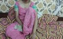 Saara Bhabhi: Hintli ev yapımı seks hikayesi ve rol yapma