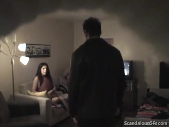 Scandalous GFs: ホットと角質GFは男と夜を楽しんでいます