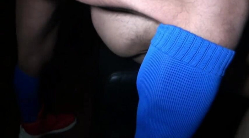 Gaybareback: Čichání paroháčů v lese