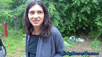 Dirty Brunette: จับสาวผมน้ำตาลเซ็กซี่ขึ้นรถแล้วเย็ดกลางแจ้งทีหลัง