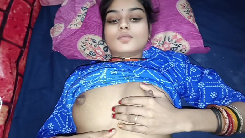 Ramashish: Desi Indian Village Boobs Show