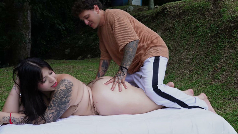 NickJowel: She Asked Me to Apply Oil on Her Body but...