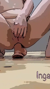 Doppelte Penetration mit einem großen Dildo