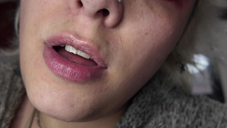 Glitterqueen1999: Рот тур 4k
