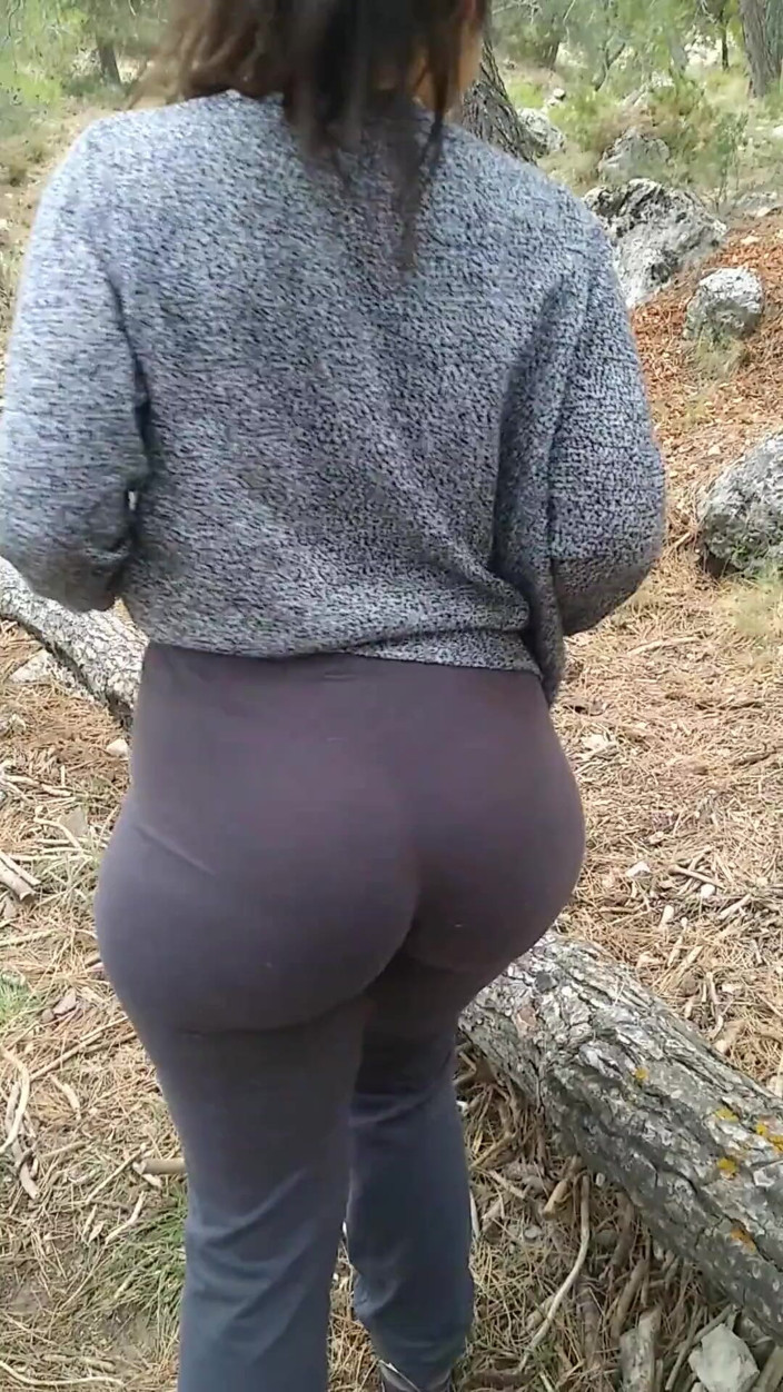 DragonGalaxy11: Outdoor sex and blowjob in the mountain with curvy brunette