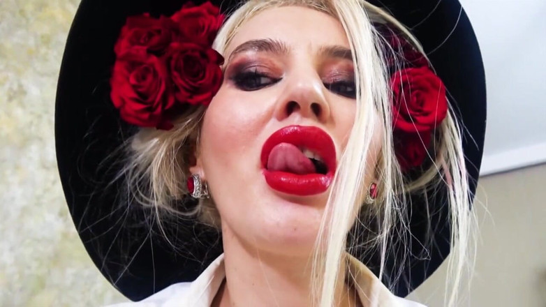 Goddess Celine: Gry Femdom