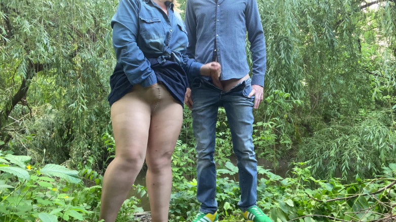 OurFetishLife: Unfamiliar milf in pantyhose masturbating milked my dick in outdoor