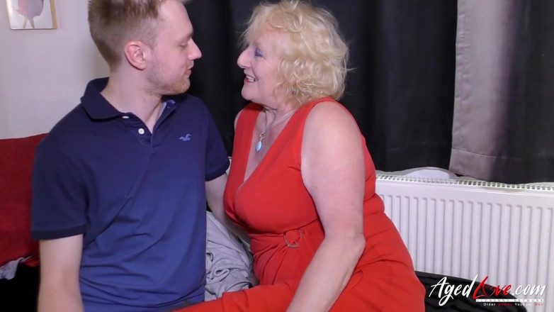 Old Nanny: Agedlove - claire knight adalah nenek yang bakal bikin kamu crot...