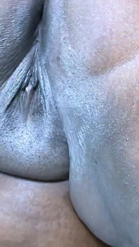 非洲胖美女把她的大黑健身房教练带回家