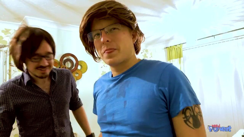 Nerd Pervert: Cleo Summers - strzał w gry