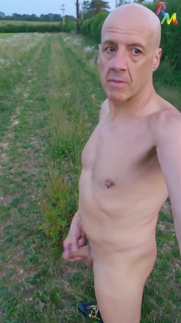 RainbowAdventures: S-a excitat, mașina a oprit, plimbare goală, masturbare în spatele mașinii....