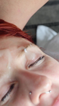 Hannahs 1. gangbang & bukkake
