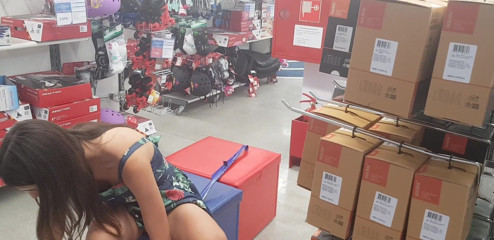 SweetButtocks: I like roller skating without panties