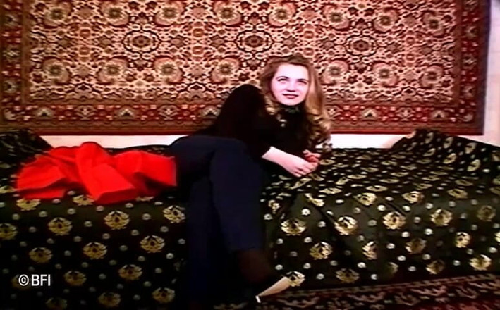 Horny Teenies: Dix-huit ans russes - Tanya Saint-Pétersbourg