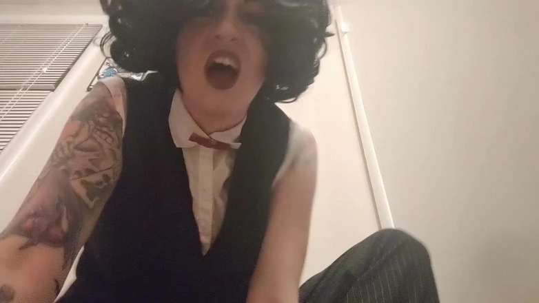Geeky Femdom: Legion -lenny shadow queen- la gigantessa