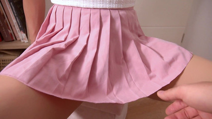 LittlePinky140: 継娘が来るまでクリトリスを弄ぶ