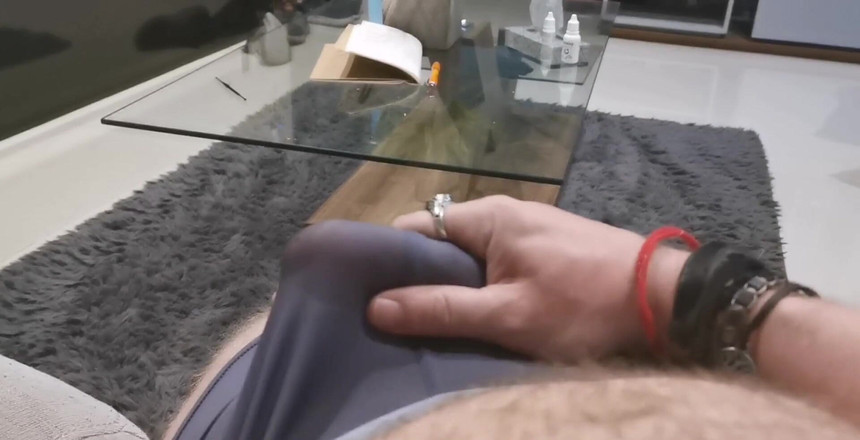 Dirty Talking Guy: 什么？！我的鸡巴太硬了