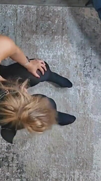 Nhắc anh ấy rằng anh ấy thuộc về tôi đấu vật femdom