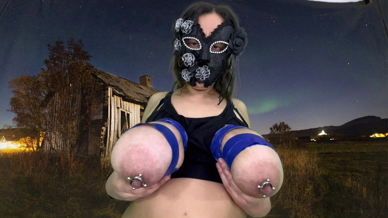 VeeVee Vixen: Hucow Memerah Cincin Puting