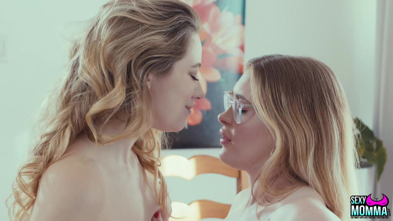 Sexy Momma XXX: River Lynn Knows What Step Mom Lindsay Likes