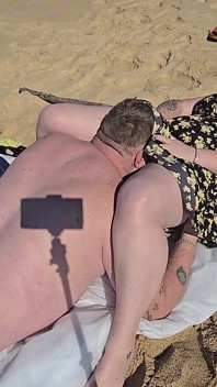 Foreplay di Pantai Perancis