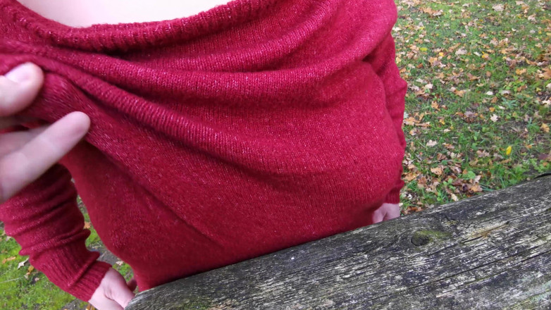Bouncy Tits Action: Show me your tits for slapping
