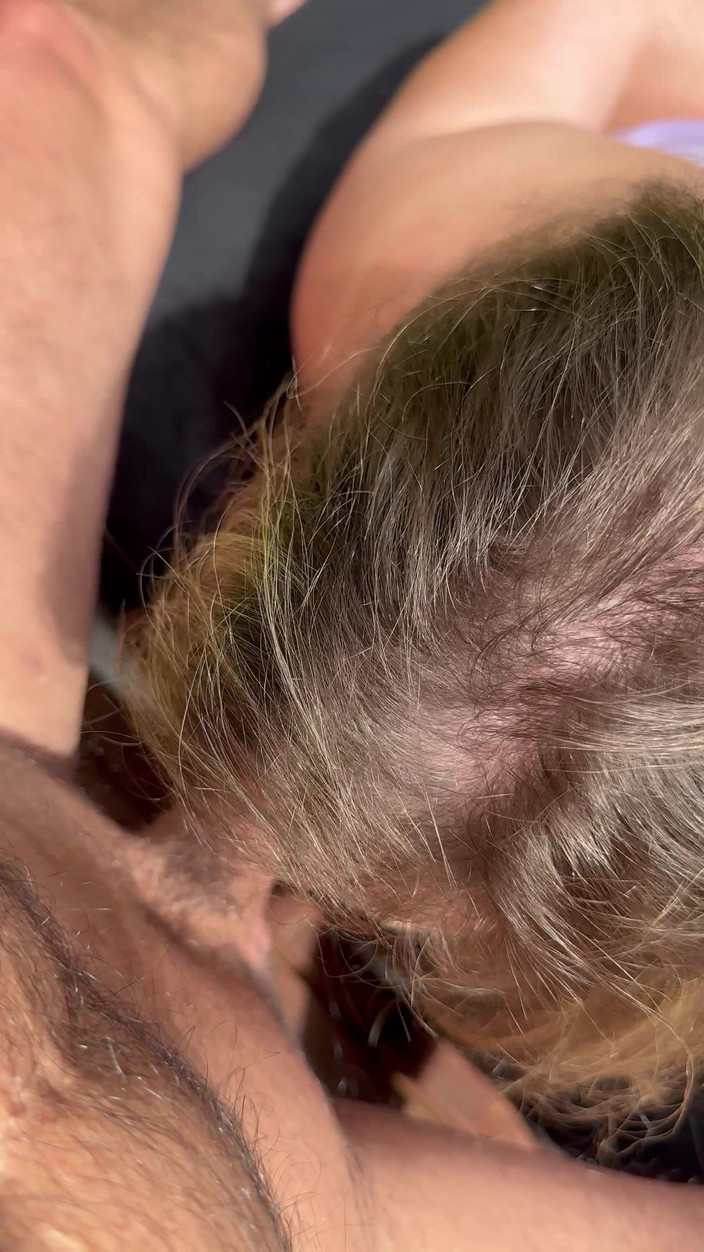 Bonewizzard69: Istri belum punya kontol selama 5 hari, diikat dan digoda.