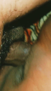 La vagina de la cuñada desi sexy sexo en el pueblo desi y luego le folló el coño con fuerza