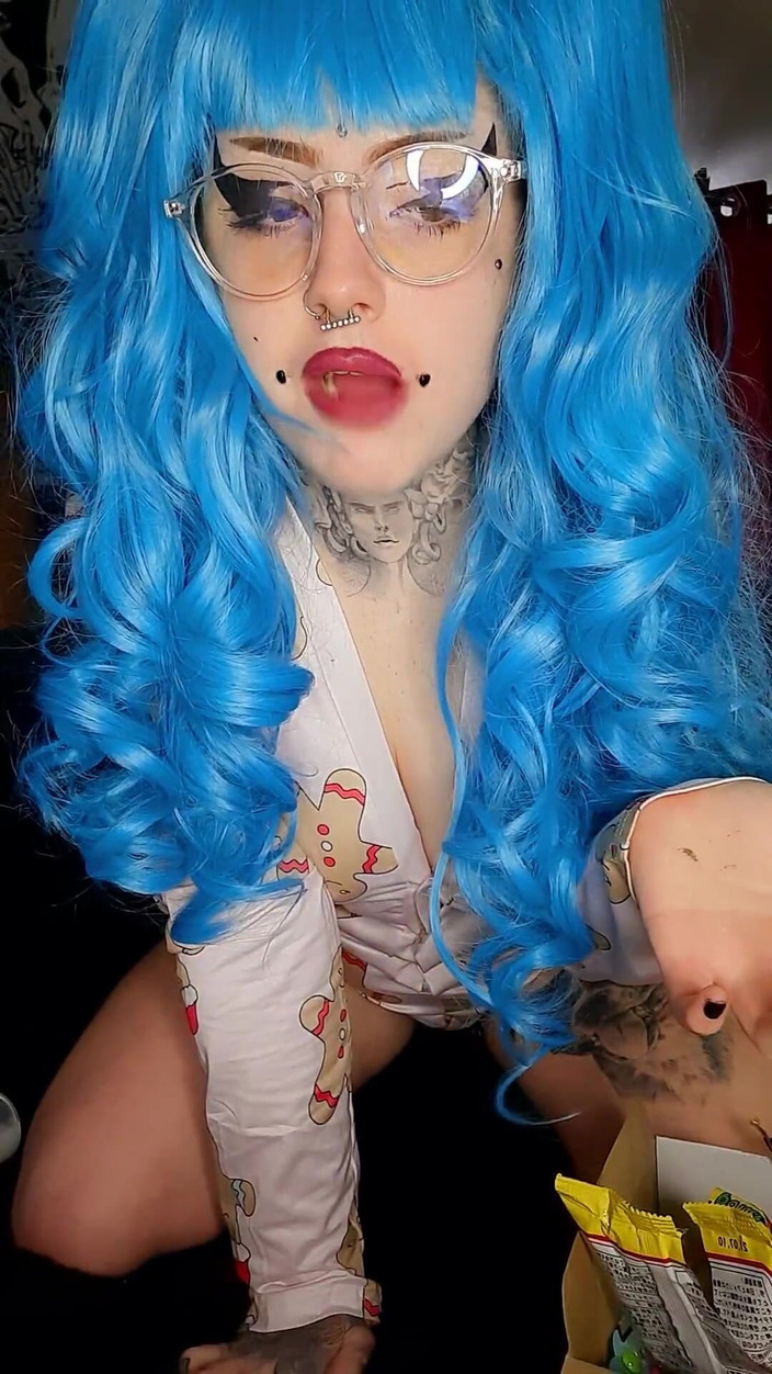 Yourfavecumslut: Ăn đồ ngọt Nhật Bản