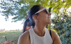 Grande puta conhecida na ciclofaixa é fodida no banco, mas o trator arruina tudo