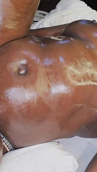 82 Yaşındaki Nine 24 Yaşındaki Büyük Yarağa Karşı Koyamadı