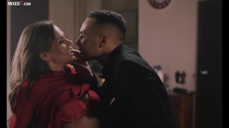MixedX: Tina kay wird von italienischem großem schwanz hardcore gefickt und...