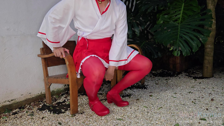 SissyKanisa: Sluty miko sissy kanisa parte 3: gioca con il cazzo all'aperto...