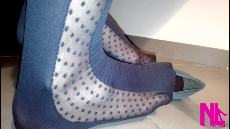 Nyllady: Sensual Shoeplay in Grey Patent Pumps and Blue Charmant Pantyhose