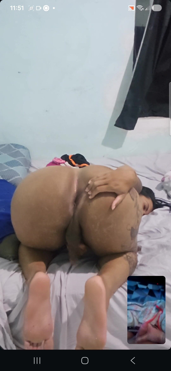 Renata Frazao: Panggilan video