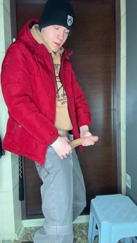 Mijn buurvrouw kan me zeker door deze dunne muren horen kreunen