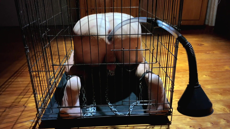Mistress April: Life at her feet - Part 3 - Dominatrix Mistress April