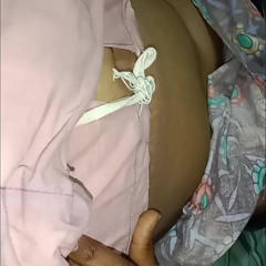 Tamil Anti Uma: Můj nevlastní bratr nebyl doma a teta mi zavolala a...