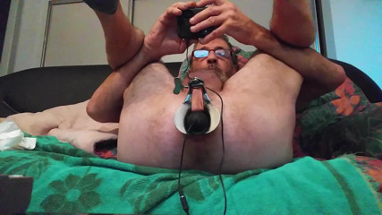 Charlotin: Gay dude uses sex toy