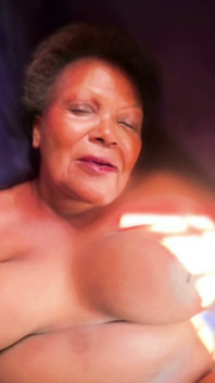 BBW duże cycki babci intensywny orgazm