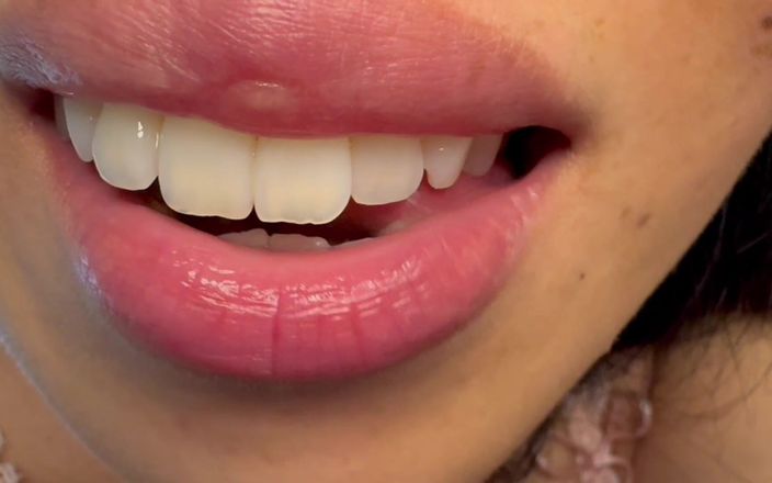 Asmr_mouth: Ayuh atas saya dan bau nafsu saya